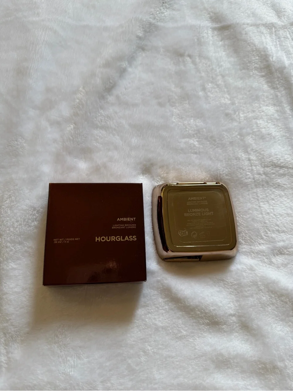 Hourglass bronzer in Luminous Bronze Light